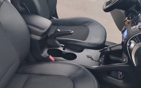 Hyundai ix35 I рестайлинг, 2013 год, 1 180 000 рублей, 14 фотография