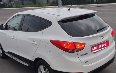 Hyundai ix35 I рестайлинг, 2013 год, 1 180 000 рублей, 24 фотография