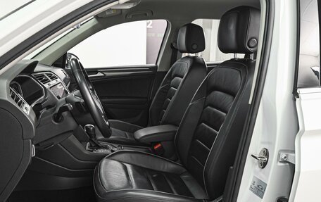 Volkswagen Tiguan II, 2019 год, 2 489 000 рублей, 10 фотография
