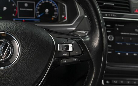 Volkswagen Tiguan II, 2019 год, 2 489 000 рублей, 19 фотография