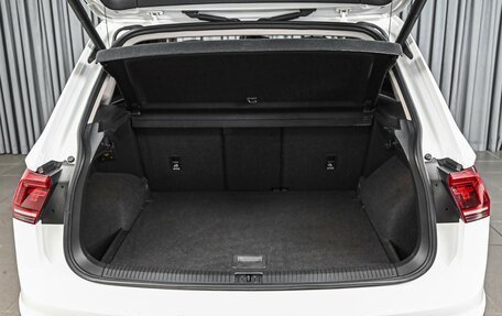 Volkswagen Tiguan II, 2019 год, 2 489 000 рублей, 23 фотография
