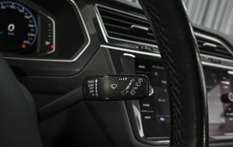 Volkswagen Tiguan II, 2019 год, 2 489 000 рублей, 17 фотография