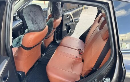 Toyota RAV4, 2018 год, 2 100 000 рублей, 8 фотография