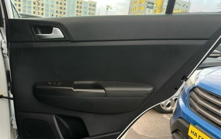 KIA Sportage IV рестайлинг, 2019 год, 1 990 000 рублей, 24 фотография