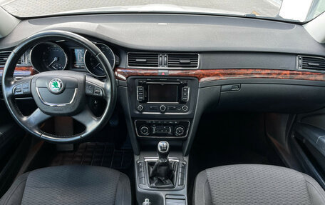 Skoda Superb III рестайлинг, 2013 год, 1 347 000 рублей, 12 фотография