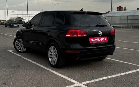 Volkswagen Touareg III, 2010 год, 2 200 000 рублей, 3 фотография