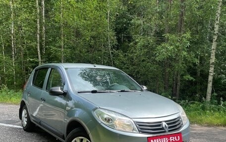 Renault Sandero I, 2011 год, 460 000 рублей, 2 фотография