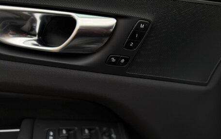 Volvo XC60 II, 2022 год, 3 330 000 рублей, 16 фотография