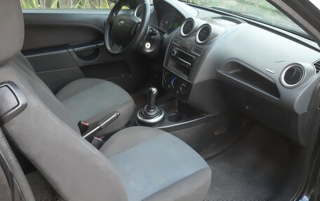 Ford Fiesta, 2006 год, 300 000 рублей, 7 фотография