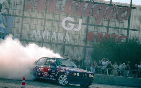 BMW 3 серия, 1983 год, 1 000 000 рублей, 2 фотография