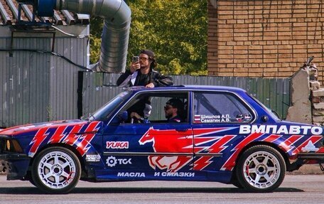BMW 3 серия, 1983 год, 1 000 000 рублей, 3 фотография
