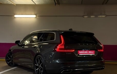 Volvo V60 II, 2019 год, 2 480 000 рублей, 2 фотография