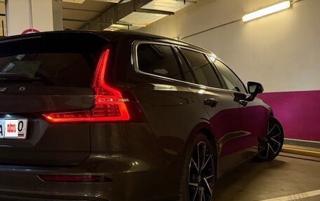 Volvo V60 II, 2019 год, 2 480 000 рублей, 13 фотография