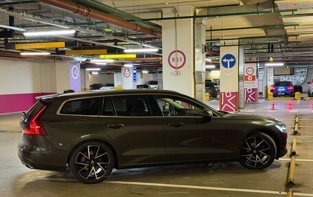 Volvo V60 II, 2019 год, 2 480 000 рублей, 15 фотография