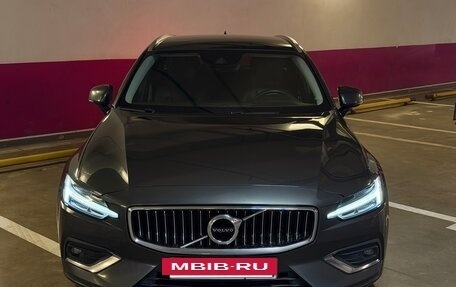 Volvo V60 II, 2019 год, 2 480 000 рублей, 11 фотография