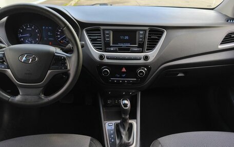 Hyundai Solaris II рестайлинг, 2017 год, 1 149 000 рублей, 12 фотография
