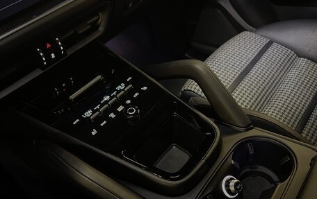 Porsche Cayenne III, 2024 год, 16 000 000 рублей, 7 фотография