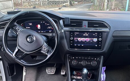Volkswagen Tiguan II, 2019 год, 2 570 000 рублей, 6 фотография