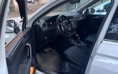 Volkswagen Tiguan II, 2019 год, 2 570 000 рублей, 4 фотография