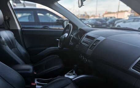 Mitsubishi Outlander III рестайлинг 3, 2011 год, 1 592 000 рублей, 13 фотография