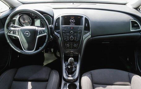 Opel Astra J, 2013 год, 700 000 рублей, 15 фотография