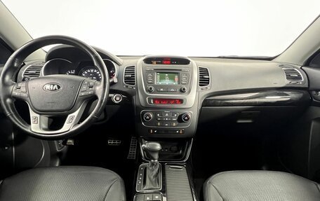KIA Sorento II рестайлинг, 2014 год, 2 390 000 рублей, 13 фотография