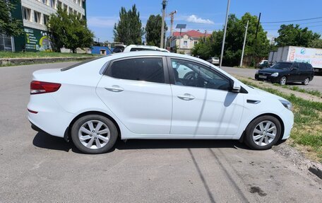 KIA Rio III рестайлинг, 2016 год, 917 000 рублей, 2 фотография