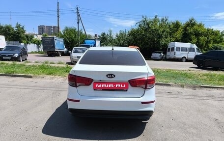 KIA Rio III рестайлинг, 2016 год, 917 000 рублей, 4 фотография