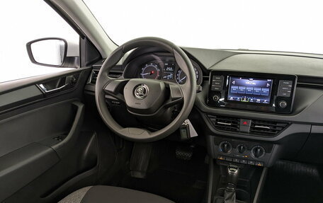 Skoda Rapid II, 2021 год, 1 360 000 рублей, 25 фотография