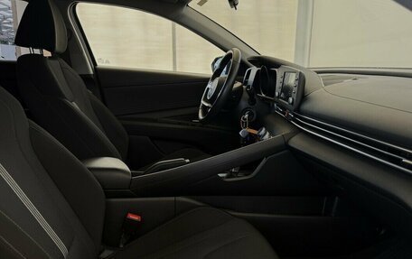 Hyundai Elantra, 2021 год, 2 240 000 рублей, 12 фотография