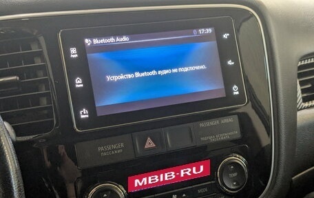 Mitsubishi Outlander III рестайлинг 3, 2018 год, 2 190 000 рублей, 15 фотография