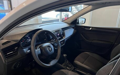 Skoda Rapid II, 2021 год, 1 565 000 рублей, 22 фотография