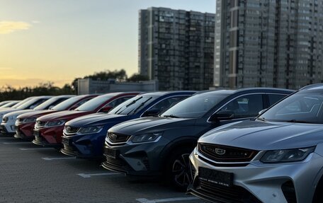 Geely Coolray I, 2022 год, 1 400 000 рублей, 2 фотография