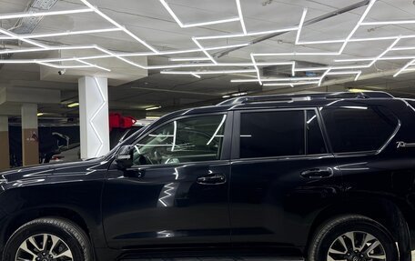 Toyota Land Cruiser Prado 150 рестайлинг 2, 2021 год, 6 100 000 рублей, 12 фотография