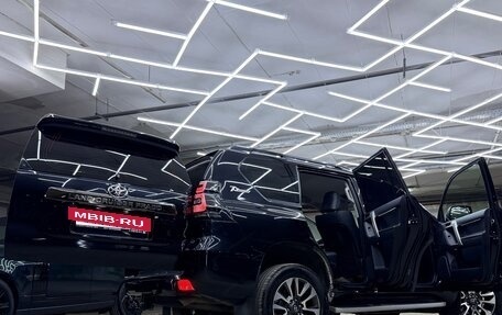 Toyota Land Cruiser Prado 150 рестайлинг 2, 2021 год, 6 100 000 рублей, 15 фотография