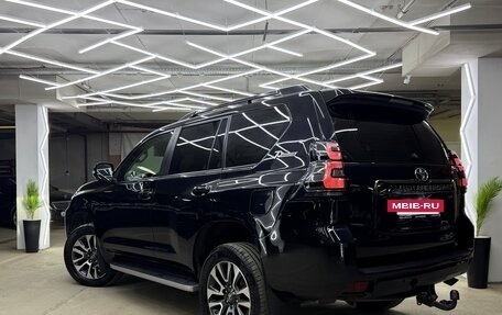 Toyota Land Cruiser Prado 150 рестайлинг 2, 2021 год, 6 100 000 рублей, 2 фотография