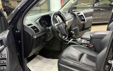 Toyota Land Cruiser Prado 150 рестайлинг 2, 2021 год, 6 100 000 рублей, 16 фотография