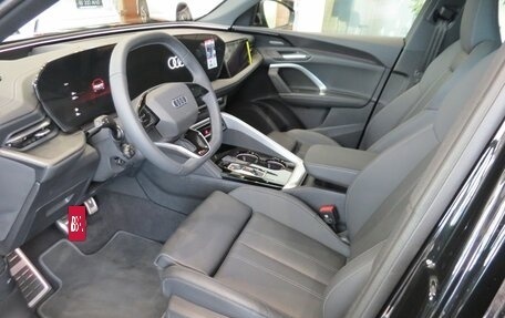 Audi Q5, 2025 год, 8 900 000 рублей, 15 фотография