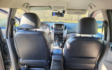 Mitsubishi Pajero Sport II рестайлинг, 2013 год, 1 700 000 рублей, 7 фотография