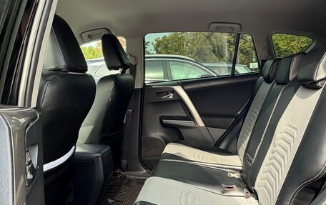 Toyota RAV4, 2018 год, 2 500 000 рублей, 12 фотография