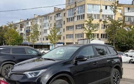Toyota RAV4, 2018 год, 2 500 000 рублей, 3 фотография