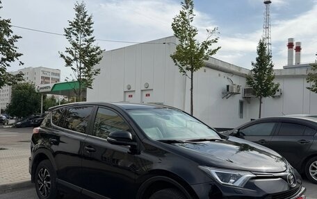 Toyota RAV4, 2018 год, 2 500 000 рублей, 4 фотография