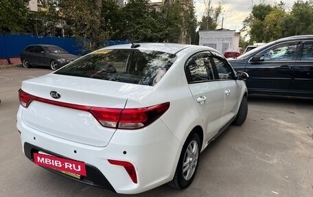 KIA Rio IV, 2020 год, 1 000 000 рублей, 9 фотография