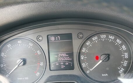 Skoda Rapid I, 2014 год, 690 000 рублей, 3 фотография