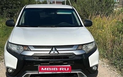 Mitsubishi Outlander III рестайлинг 3, 2019 год, 1 350 000 рублей, 1 фотография