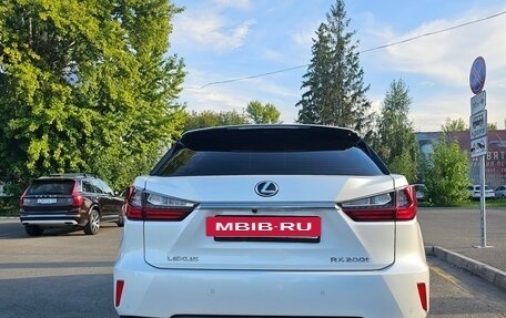 Lexus RX IV рестайлинг, 2016 год, 3 250 000 рублей, 7 фотография