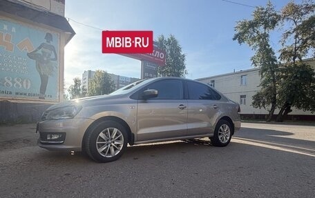 Volkswagen Polo VI (EU Market), 2017 год, 1 350 000 рублей, 2 фотография