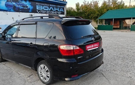 Toyota Avensis Verso I рестайлинг, 2005 год, 700 000 рублей, 4 фотография