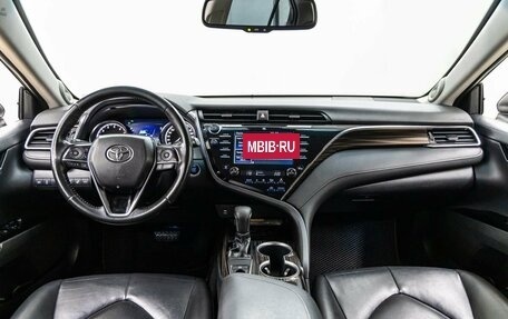 Toyota Camry, 2019 год, 2 528 000 рублей, 13 фотография