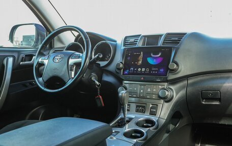 Toyota Highlander III, 2012 год, 2 150 000 рублей, 9 фотография